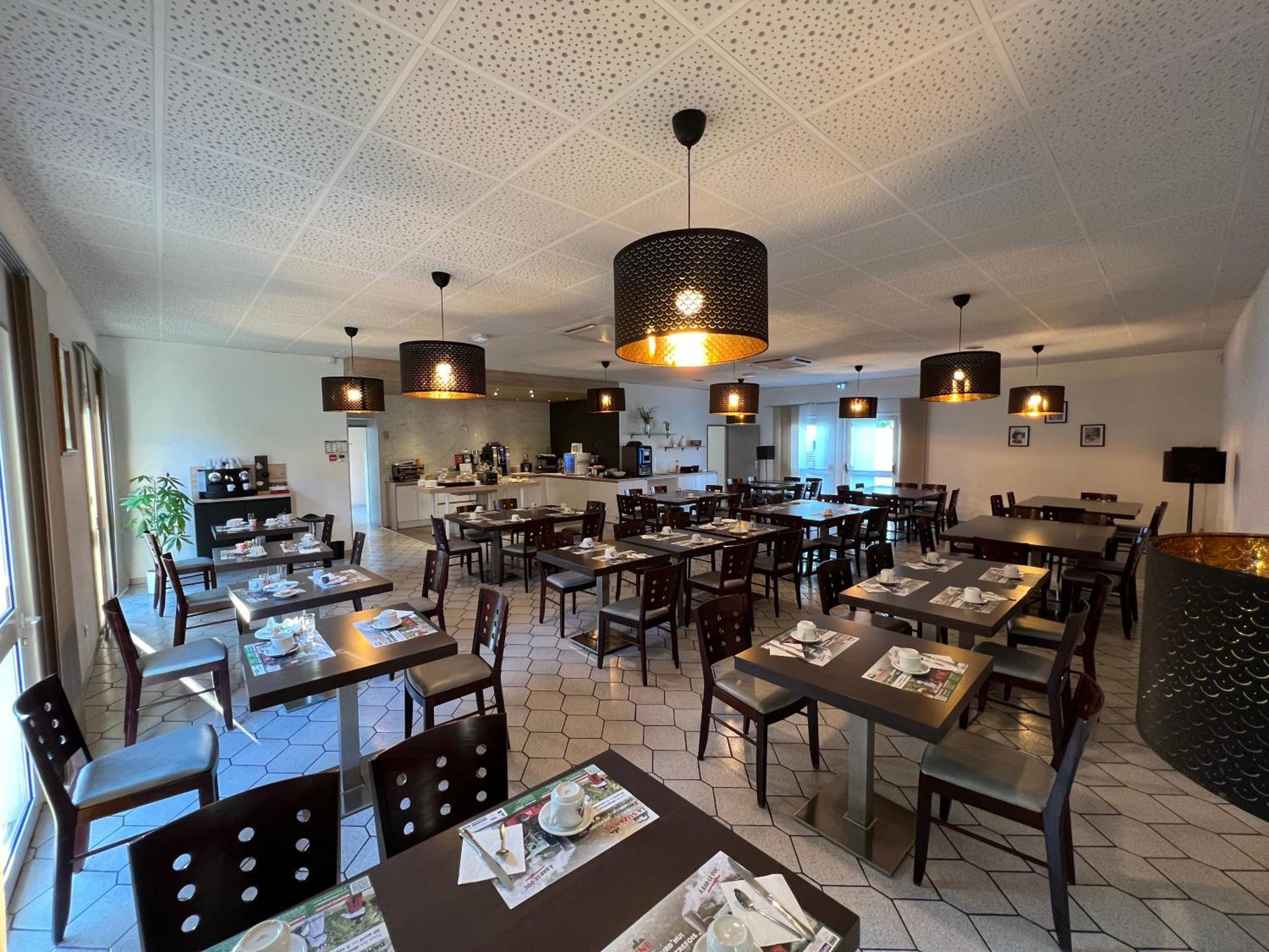 Les Orchidees , Hotel & Restaurant Verdun-sur-Meuse ภายนอก รูปภาพ