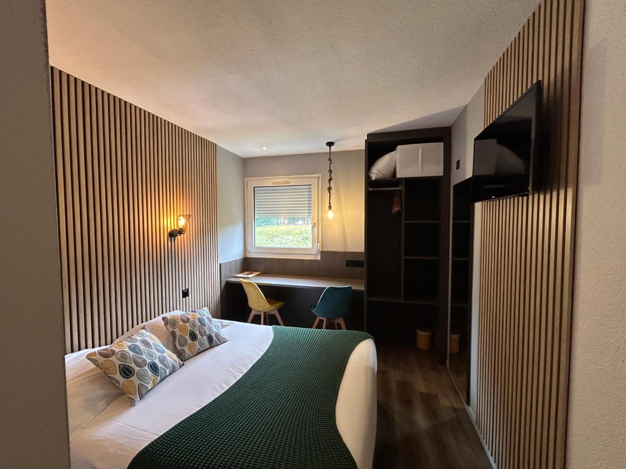 Les Orchidees , Hotel & Restaurant Verdun-sur-Meuse ภายนอก รูปภาพ