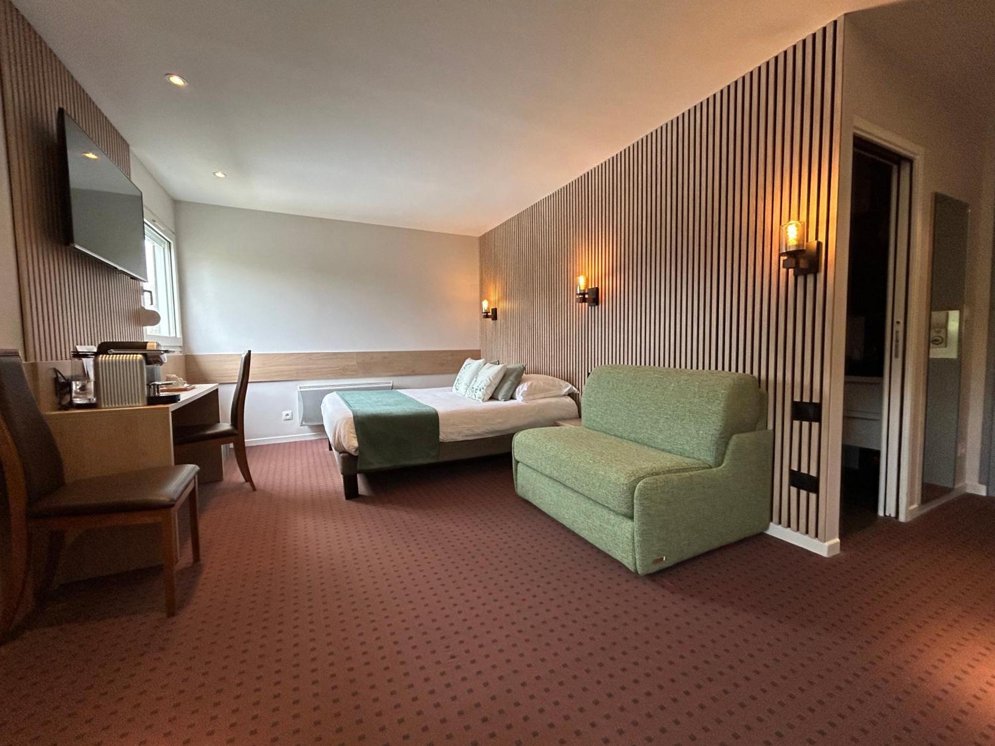 Les Orchidees , Hotel & Restaurant Verdun-sur-Meuse ภายนอก รูปภาพ