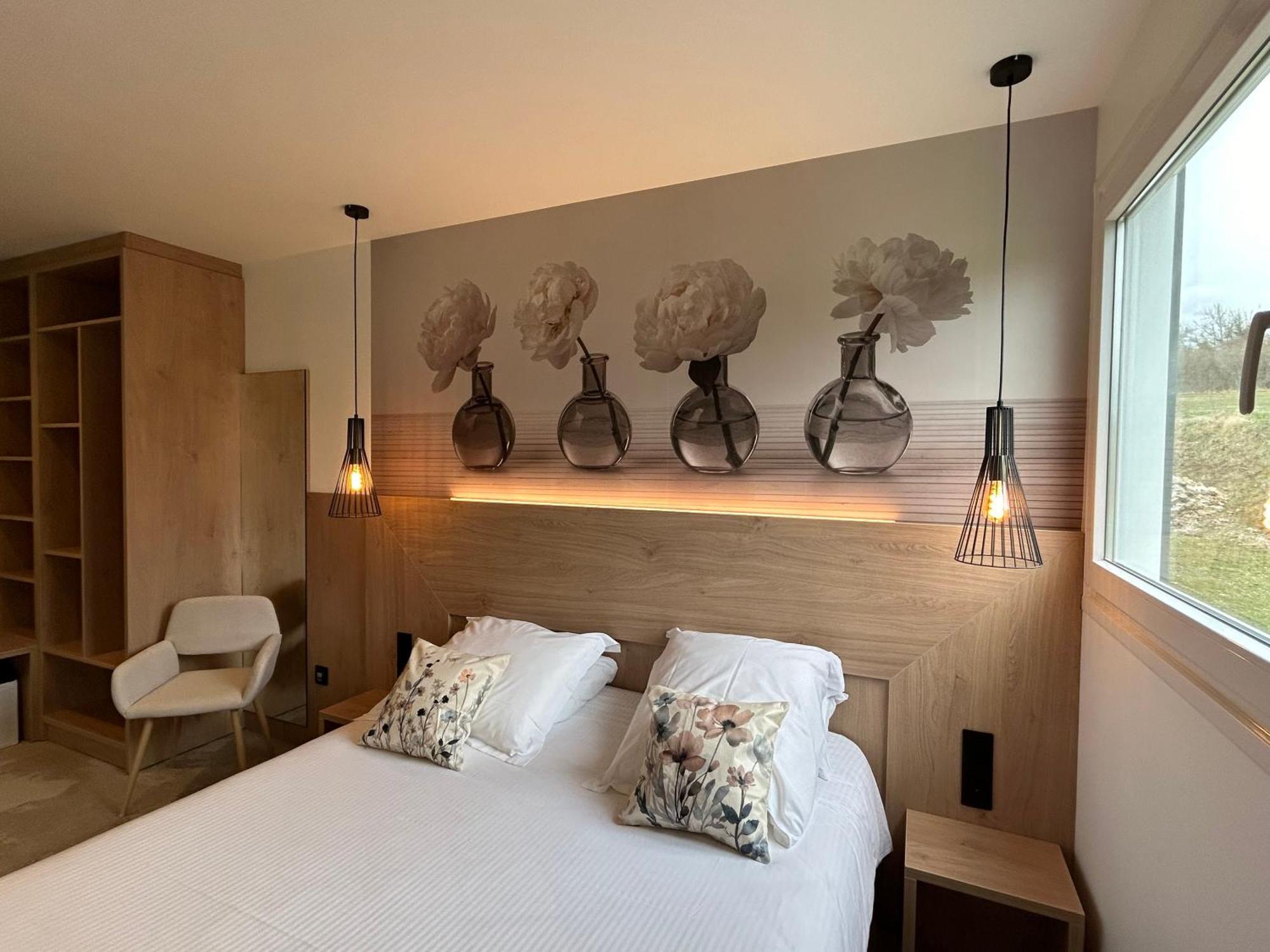 Les Orchidees , Hotel & Restaurant Verdun-sur-Meuse ภายนอก รูปภาพ