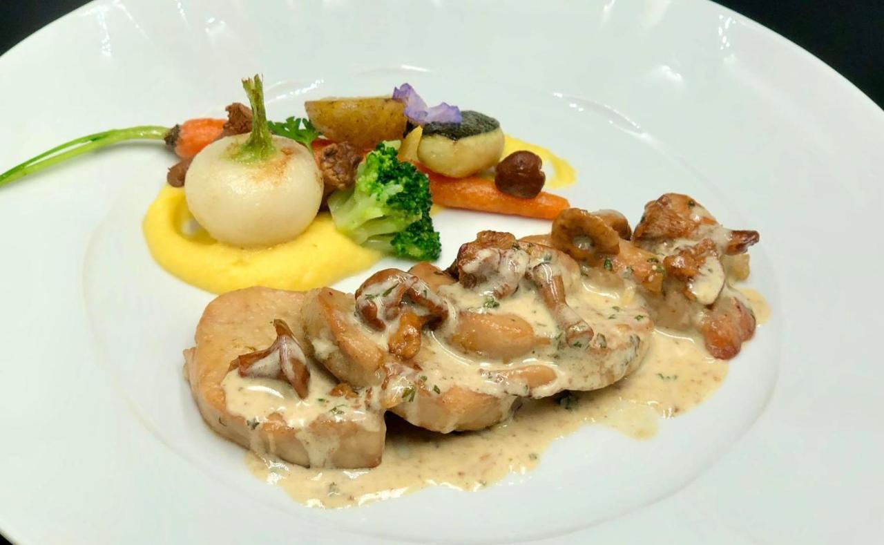 Les Orchidees , Hotel & Restaurant Verdun-sur-Meuse ภายนอก รูปภาพ
